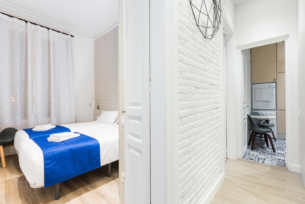 Barcelona Apartments Marina 124 Buitenkant foto